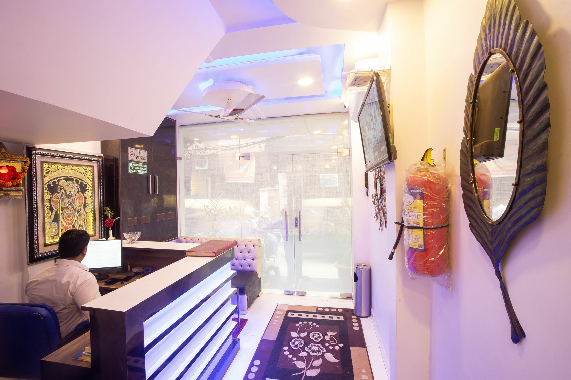 Hotel Sarthak Palace - By Pooja Hospitality New Delhi Extérieur photo