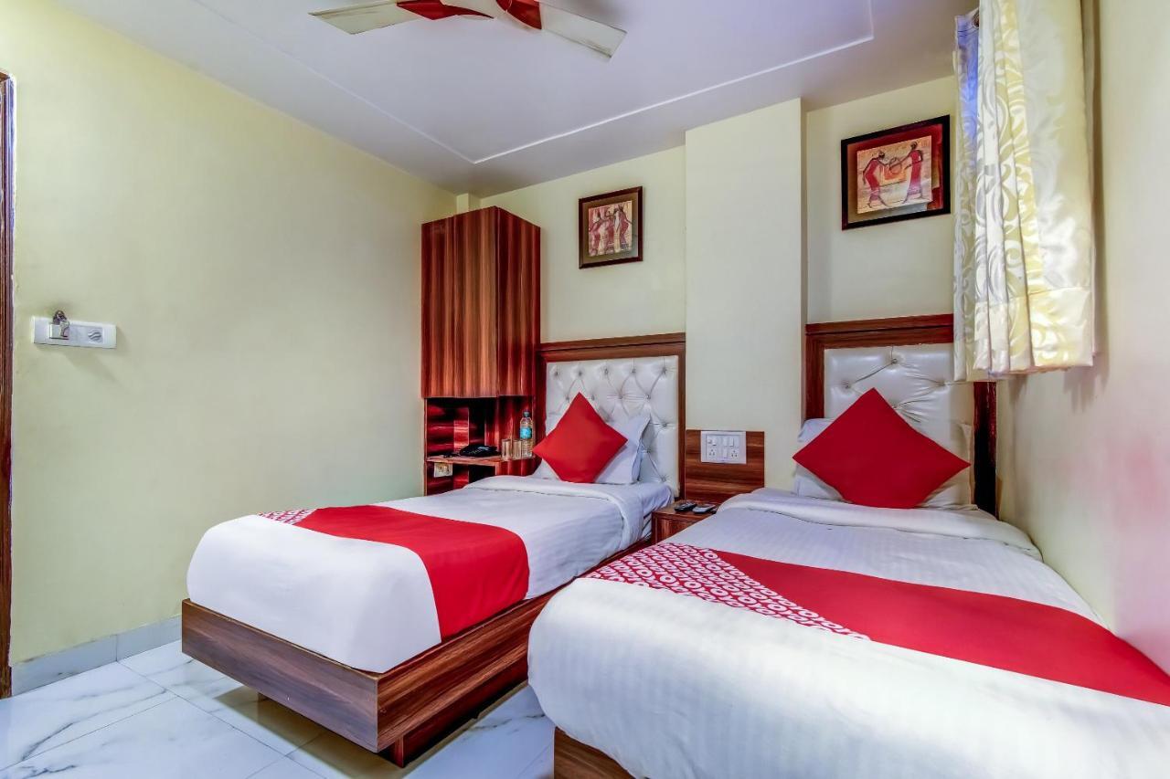 Hotel Sarthak Palace - By Pooja Hospitality New Delhi Extérieur photo