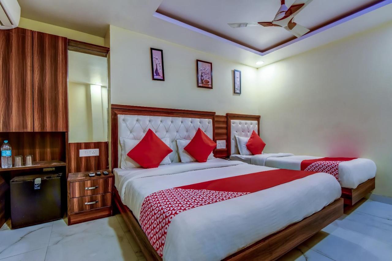 Hotel Sarthak Palace - By Pooja Hospitality New Delhi Extérieur photo